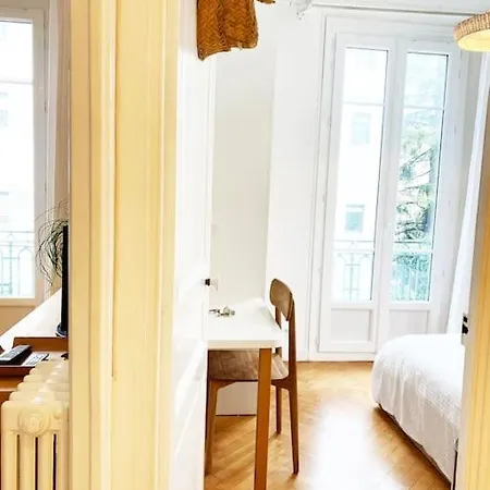 Cosy 1 En Plein Coeur De アパート